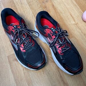 BROOKS Running // Men’s Ravenna 7